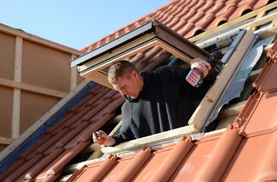 Pose de fenêtres de toit Velux au Verger